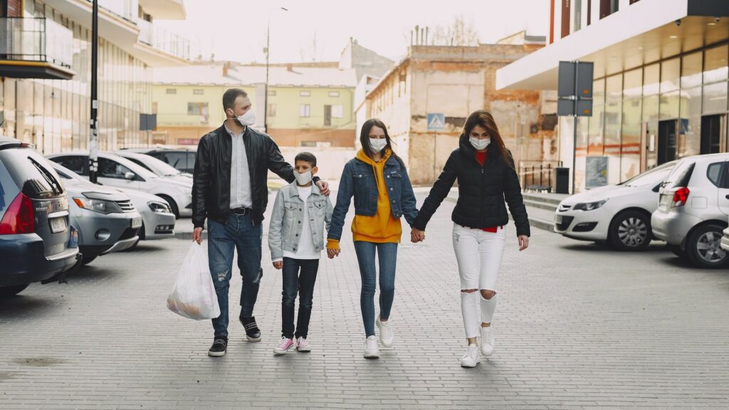 Une famille au temps du coronavirus. // Source : Pexels Une famille au temps du coronavirus. // Source : Pexels
