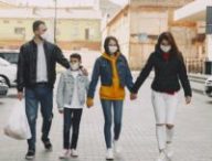 Une famille au temps du coronavirus. // Source : Pexels