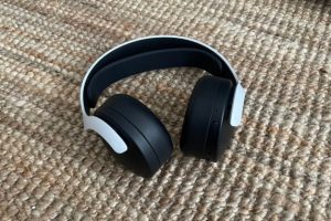 Le casque Sony 3D Pulse (avant) // Source : Maxime Claudel pour Numerama