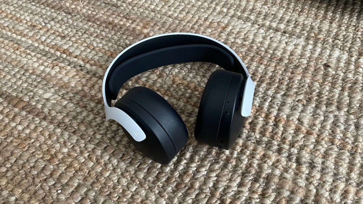 Le casque Sony 3D Pulse (avant) // Source : Maxime Claudel pour Numerama Le casque Sony 3D Pulse (avant) // Source : Maxime Claudel pour Numerama