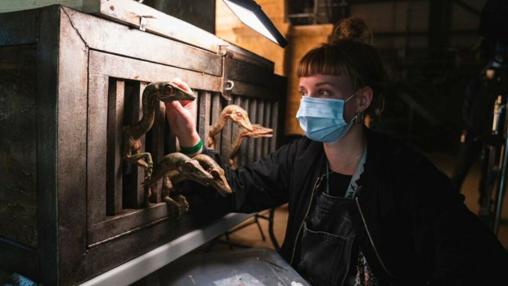 Les protocoles sanitaires ont métamorphosé le tournage du film. // Source : Universal Pictures Les protocoles sanitaires ont métamorphosé le tournage du film. // Source : Universal Pictures
