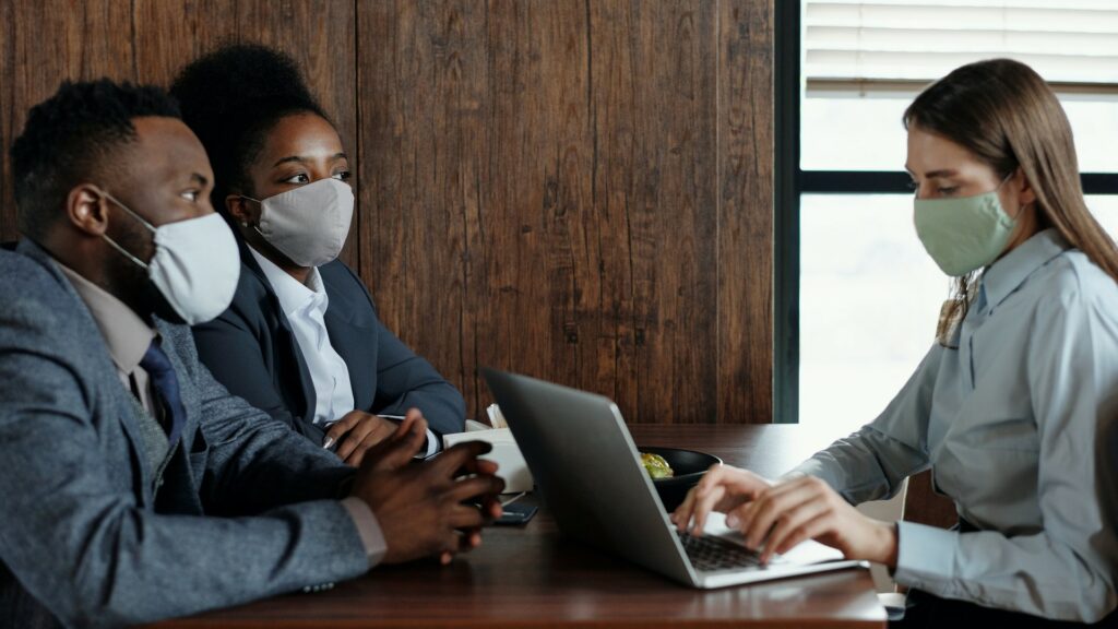 Les masques permettent de freiner la propagation du coronavirus. // Source : Pexels Les masques permettent de freiner la propagation du coronavirus. // Source : Pexels