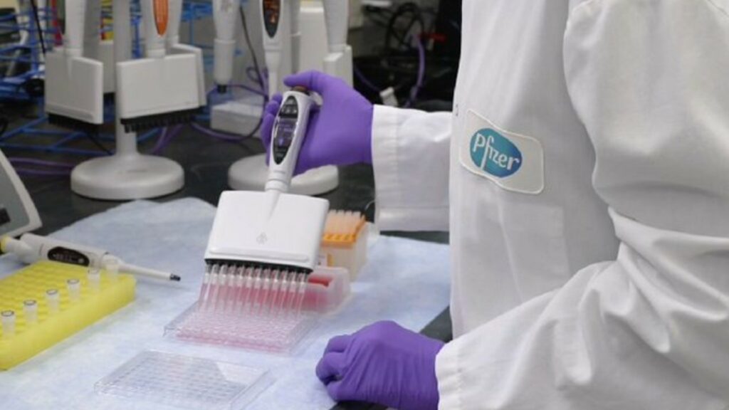 Le candidat vaccin de Pfizer est en phase 3 et tire des résultats prometteurs. // Source : Pfizer Le candidat vaccin de Pfizer est en phase 3 et tire des résultats prometteurs. // Source : Pfizer