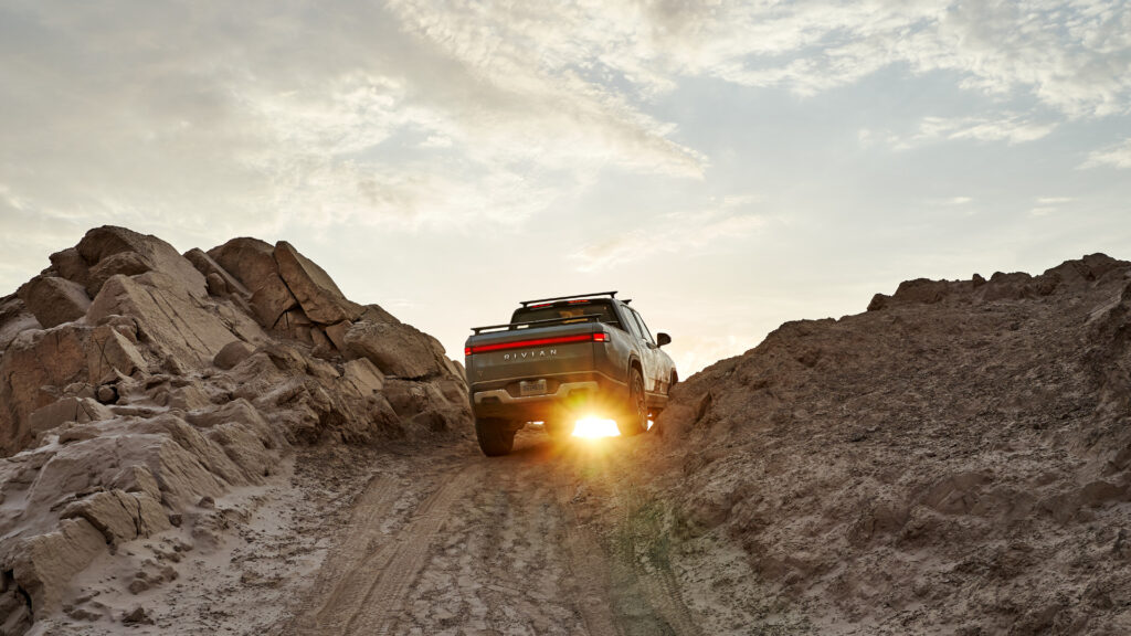 R1T. // Source : Rivian R1T. // Source : Rivian