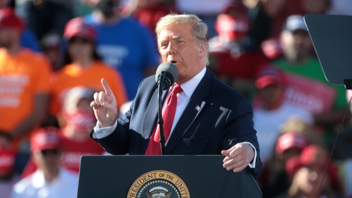 Halàlà, on ne s'ennuyait pas avec Donald Trump, dont le mot de passe Twitter a été compromis non pas une mais DEUX fois. // Source : Wikimedia/Gage Skidmore from Surprise, AZ, United States of America Halàlà, on ne s'ennuyait pas avec Donald Trump, dont le mot de passe Twitter a été compromis non pas une mais DEUX fois. // Source : Wikimedia/Gage Skidmore from Surprise, AZ, United States of America