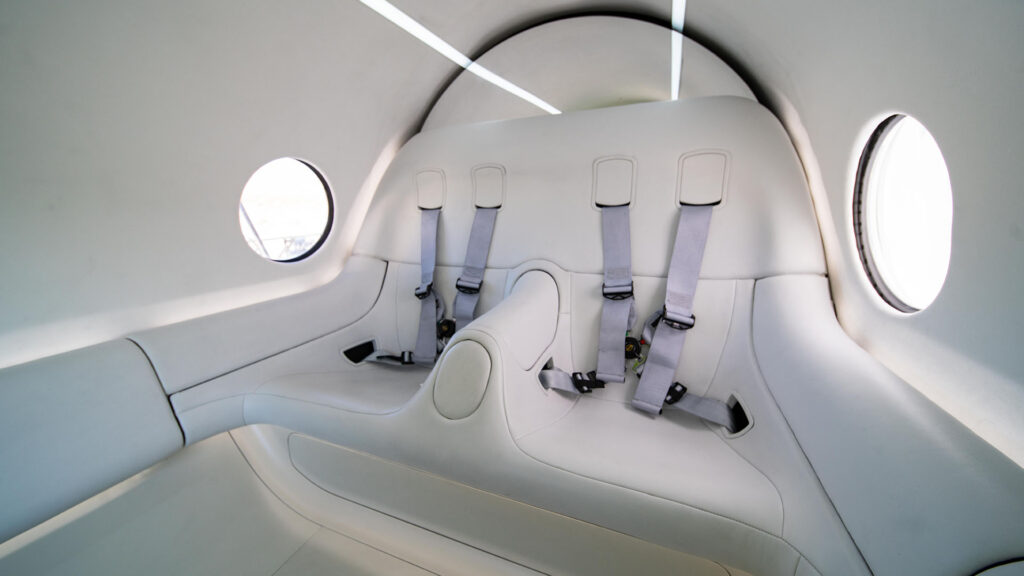 L'intérieur de la cabine. // Source : Virgin Hyperloop L'intérieur de la cabine. // Source : Virgin Hyperloop