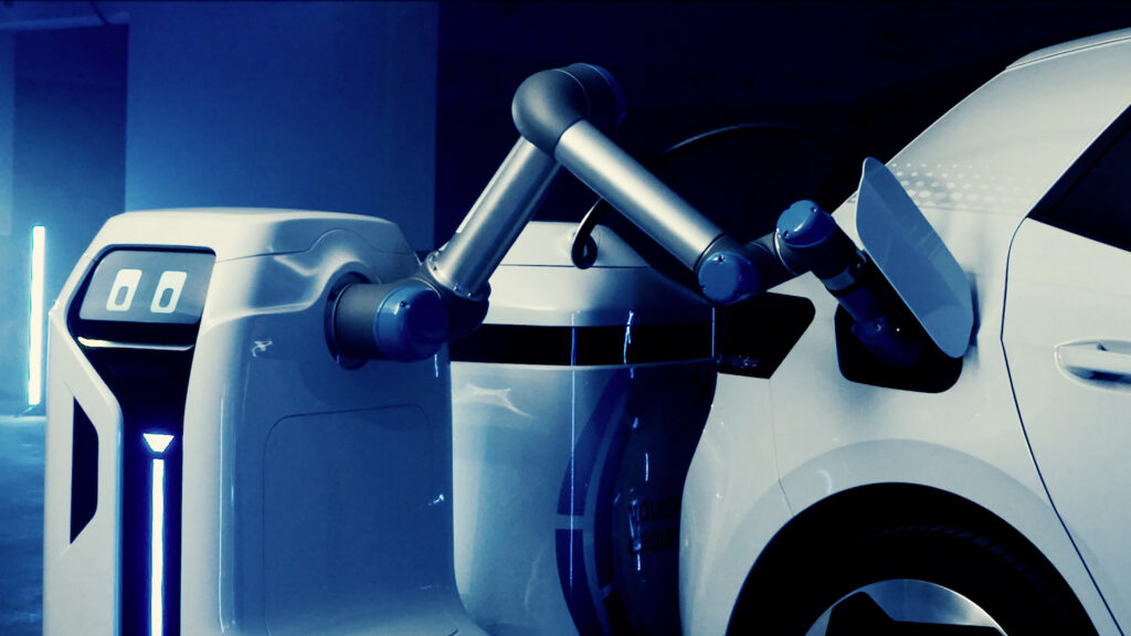 Robot de recharge par Volkswagen // Source : Volkswagen Robot de recharge par Volkswagen // Source : Volkswagen