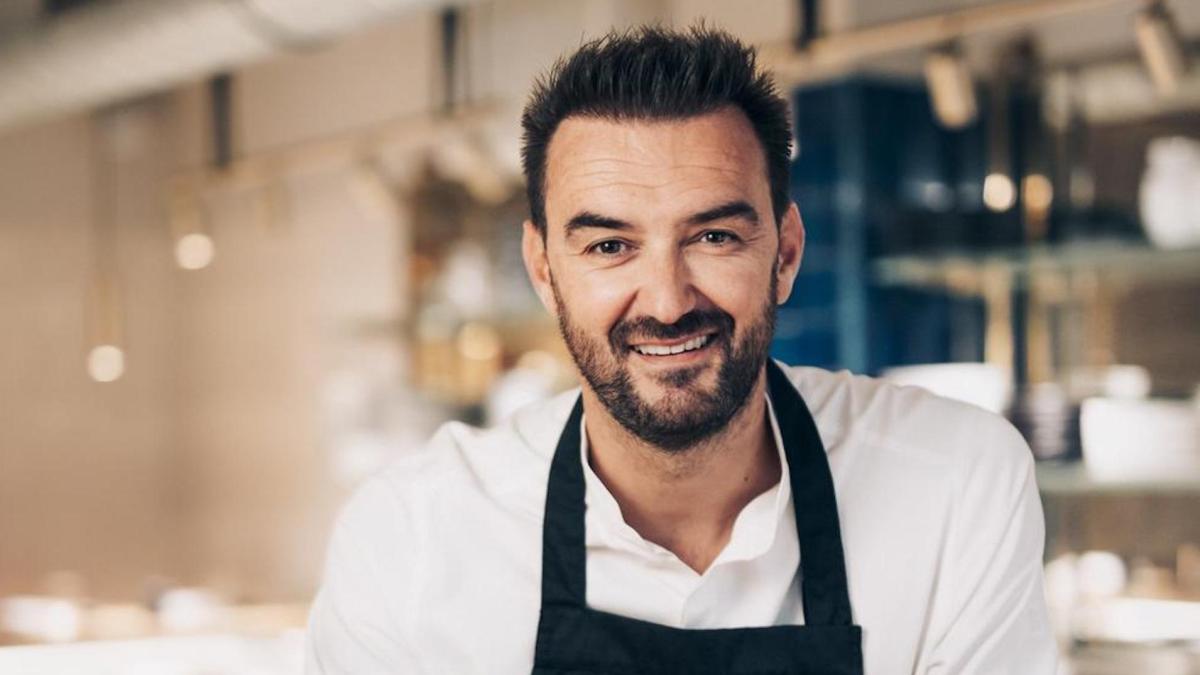 Cyril Lignac dans l'émission Tous en Cuisine // Source : Jérôme Galland/M6 Cyril Lignac dans l'émission Tous en Cuisine // Source : Jérôme Galland/M6