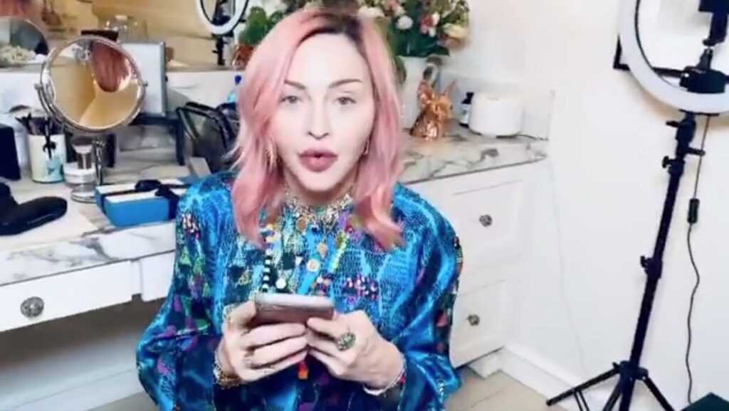Madonna a fait une erreur que beaucoup de personnes font sur les réseaux sociaux : elle a partagé un copypasta // Source : Instagram de Madonna Madonna a fait une erreur que beaucoup de personnes font sur les réseaux sociaux : elle a partagé un copypasta // Source : Instagram de Madonna