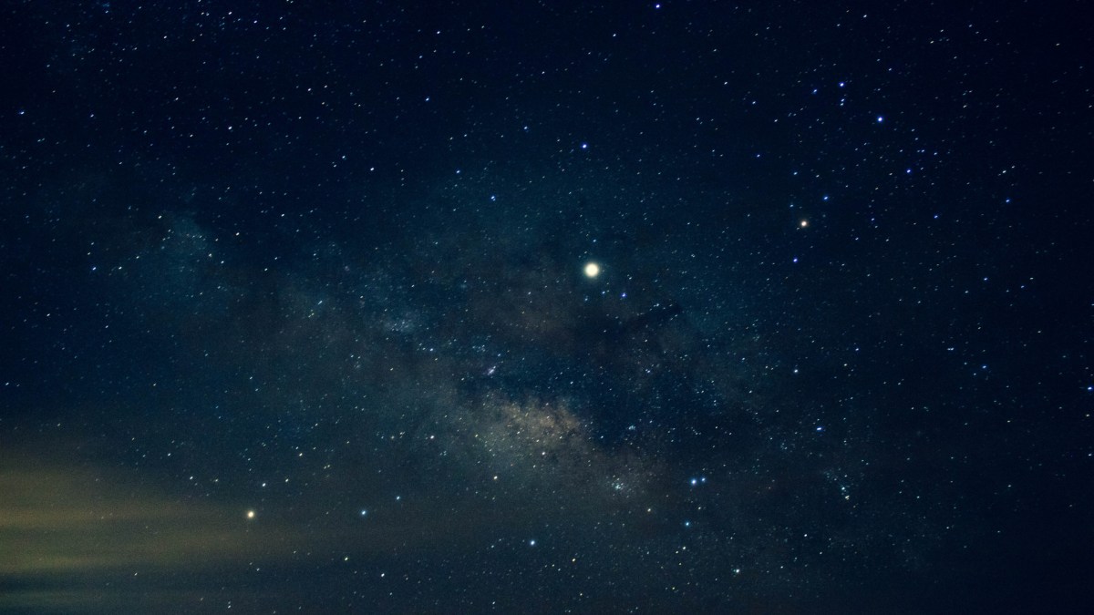 Jupiter et Saturne. // Source : Flickr/CC/Timothy Corbin (photo recadrée) Jupiter et Saturne. // Source : Flickr/CC/Timothy Corbin (photo recadrée)