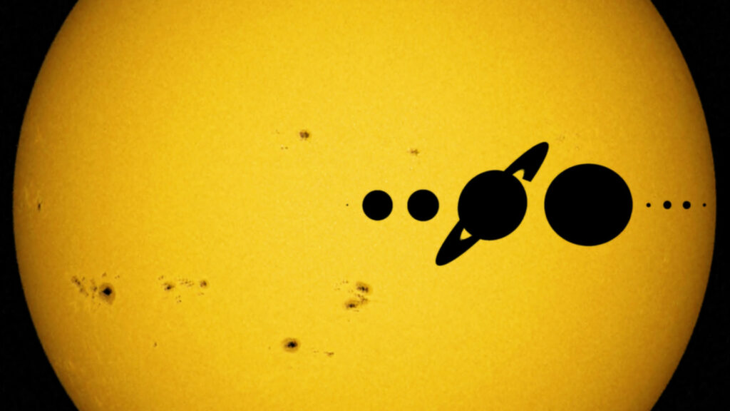 Représentation des différentes planètes en transit devant le Soleil. // Source : Flickr/CC/Giuseppe Donatiello (photo recadrée) Représentation des différentes planètes en transit devant le Soleil. // Source : Flickr/CC/Giuseppe Donatiello (photo recadrée)