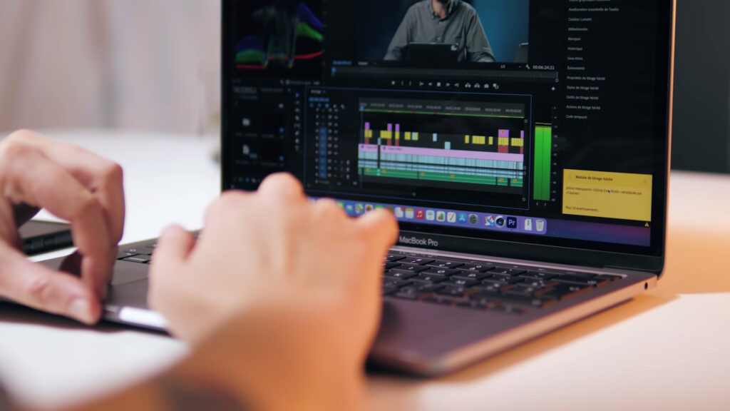 Les MacBook Pro M1 // Source : Louise Audry pour Numerama Les MacBook Pro M1 // Source : Louise Audry pour Numerama