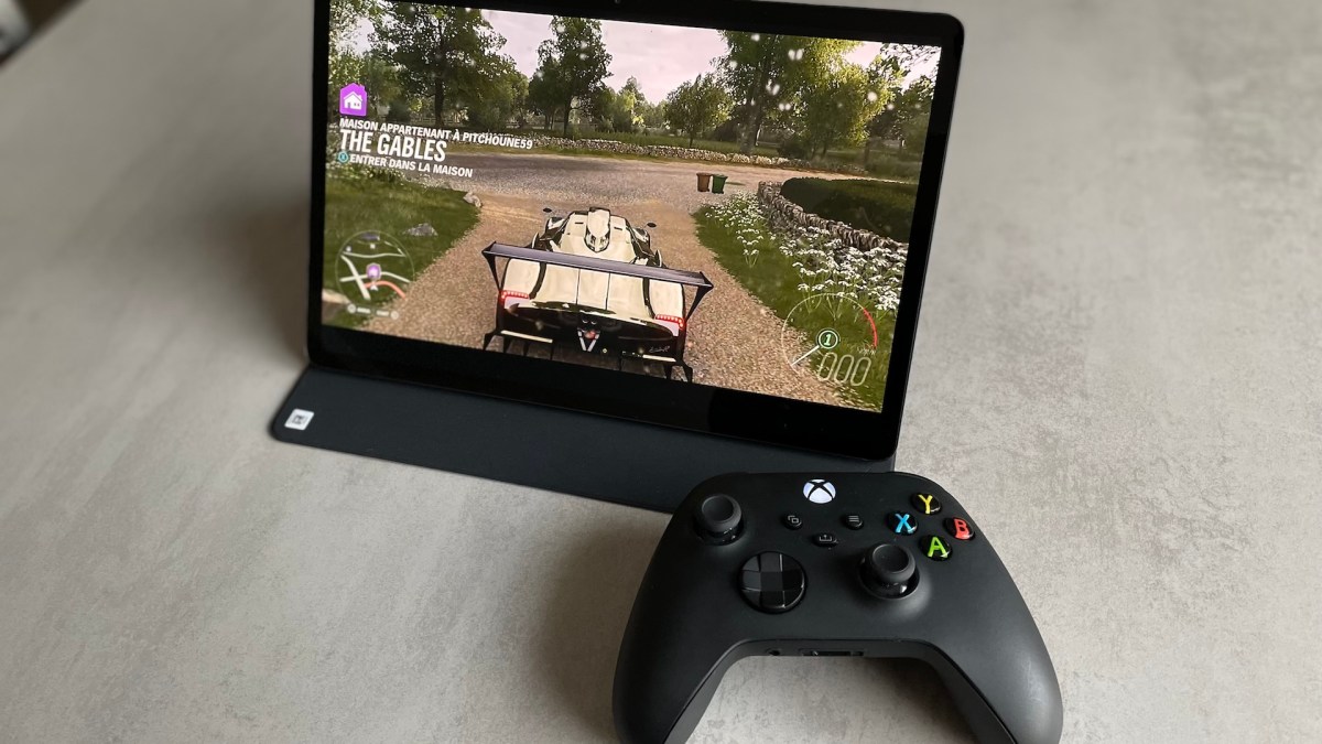 Forza Horizon 4 sur la Samsung Galaxy Tab S7+ // Source : Maxime Claudel pour Numerama Forza Horizon 4 sur la Samsung Galaxy Tab S7+ // Source : Maxime Claudel pour Numerama