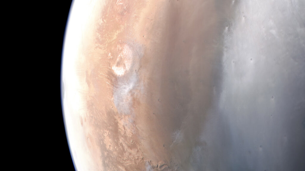 Pôle nord de Mars. // Source : Flickr/CC/Justin Cowart (photo recadrée) Pôle nord de Mars. // Source : Flickr/CC/Justin Cowart (photo recadrée)