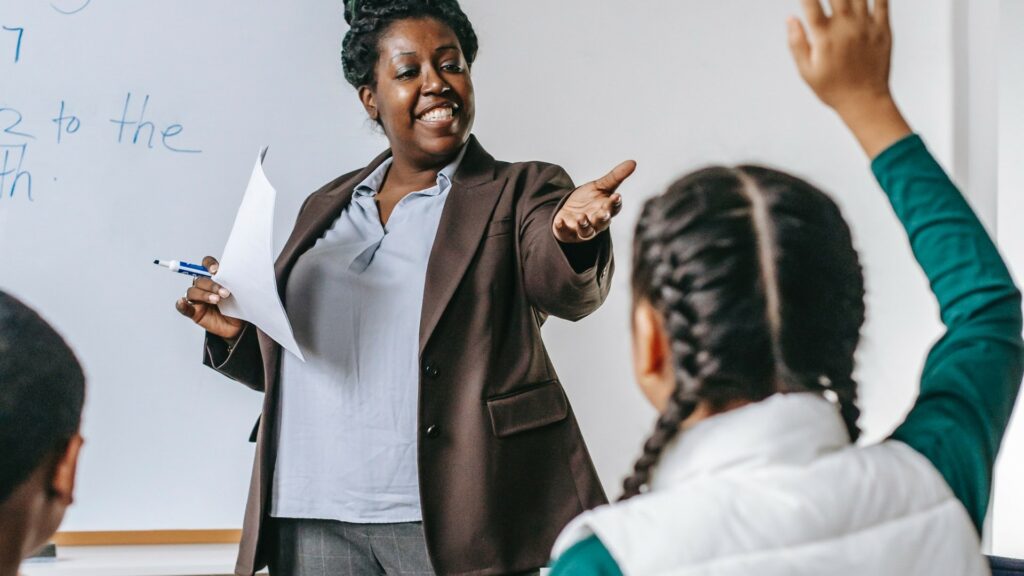 Les salles de classe ont besoin d'être aérées régulièrement, comme tout lieu clos. // Source : Pexels Les salles de classe ont besoin d'être aérées régulièrement, comme tout lieu clos. // Source : Pexels