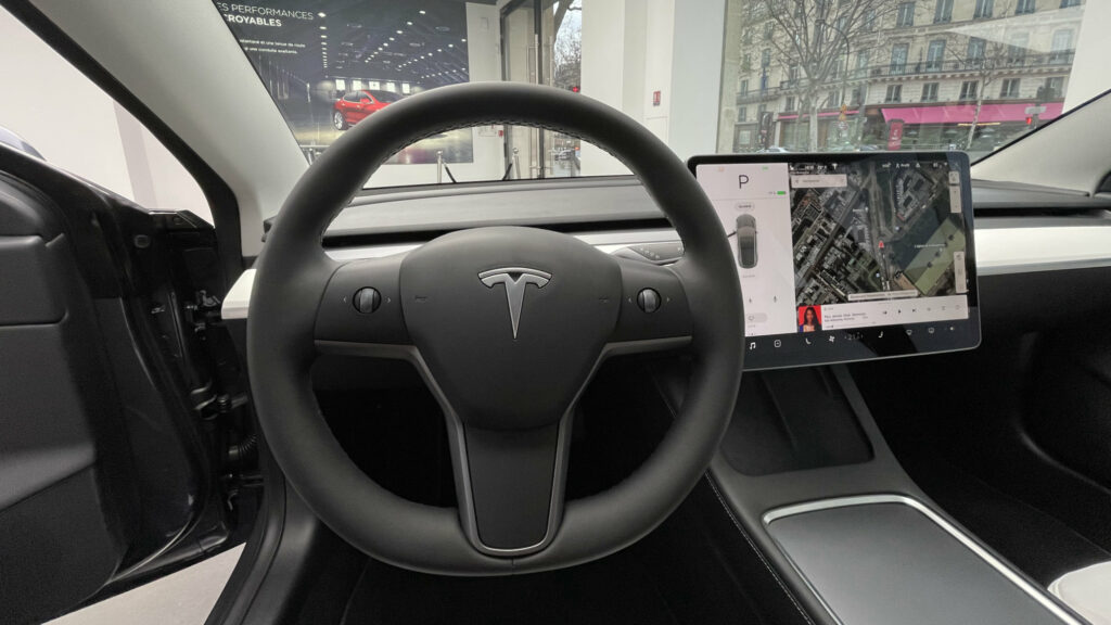 Les améliorations de la Tesla Model 3 fin 2020 // Source : Julien Cadot pour Numerama Les améliorations de la Tesla Model 3 fin 2020 // Source : Julien Cadot pour Numerama