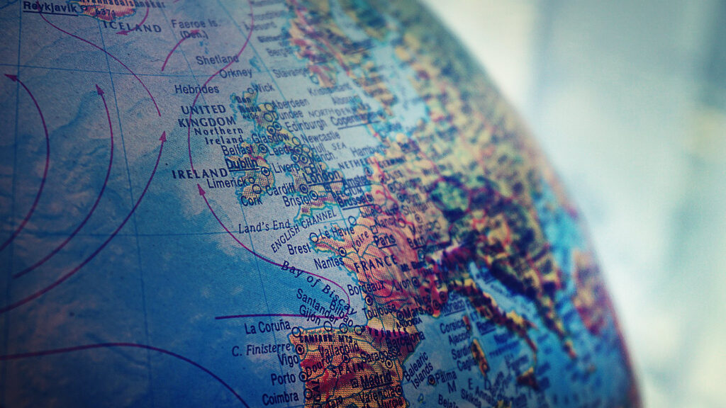 L'Europe, sur un globe terrestre. // Source : Suzy Hazelwood L'Europe, sur un globe terrestre. // Source : Suzy Hazelwood