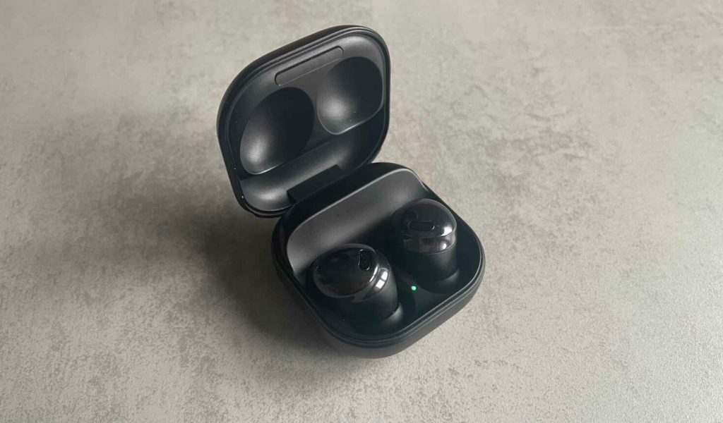 Les écouteurs Samsung Galaxy Buds Pro // Source : Maxime Claudel pour Numerama Les écouteurs Samsung Galaxy Buds Pro // Source : Maxime Claudel pour Numerama