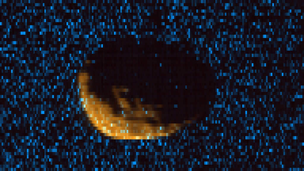 Phobos observée par MAVEN. // Source : CU/LASP and NASA (photo recadrée) Phobos observée par MAVEN. // Source : CU/LASP and NASA (photo recadrée)