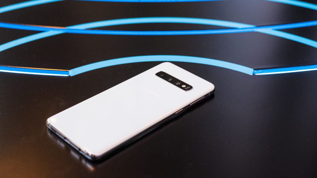 Samsung Galaxy S10 Samsung Galaxy S10