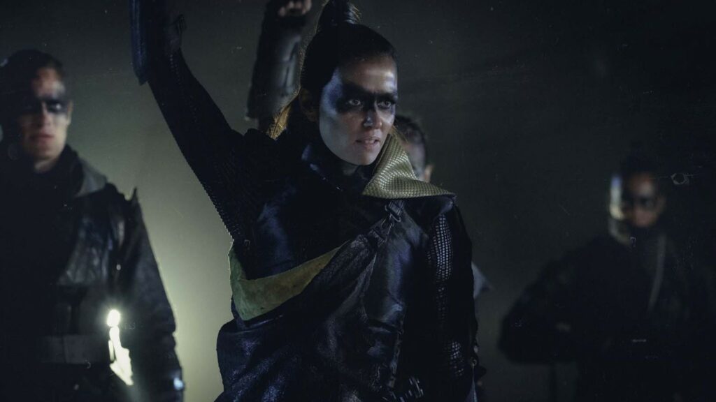 Personnage de la tribu des Crows. // Source : Netflix Personnage de la tribu des Crows. // Source : Netflix