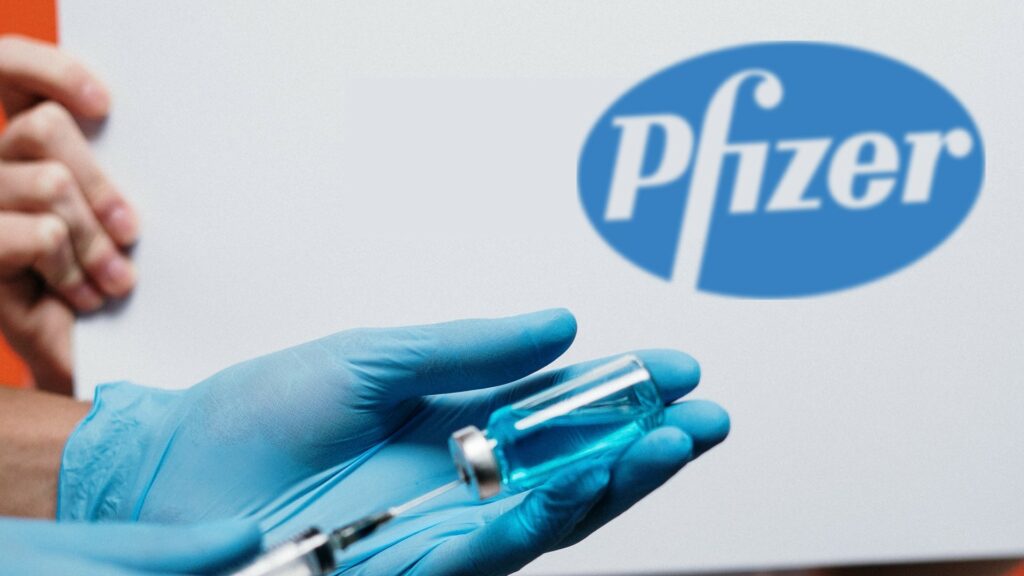 Le vaccin de Pfizer est l'un des principaux vaccins validés pour maitriser l'épidémie causée par le coronavirus SARS-CoV-2. // Source : Pexels/montage avec logo Pfizer Le vaccin de Pfizer est l'un des principaux vaccins validés pour maitriser l'épidémie causée par le coronavirus SARS-CoV-2. // Source : Pexels/montage avec logo Pfizer