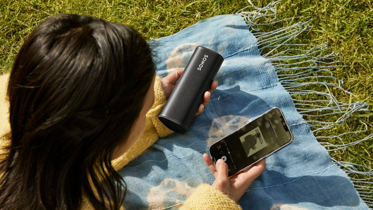 Sonos Roam // Source : Sonos Sonos Roam // Source : Sonos