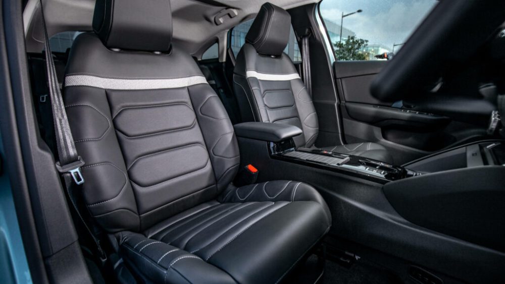 La citroën ë-C4 comprend des sièges massant dans sa version La citroën ë-C4 comprend des sièges massant dans sa version