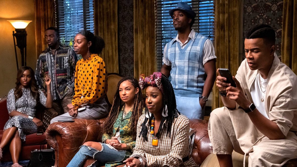 Dear White People devant la télé // Source : Netflix Dear White People devant la télé // Source : Netflix