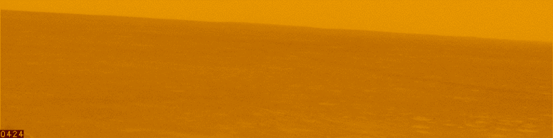 Un tourbillon vu par Spirit le 15 mai 2005 (version colorisée). // Source : Wikimedia/CC/NASA/JPL/Bernard de Go Mars Un tourbillon vu par Spirit le 15 mai 2005 (version colorisée). // Source : Wikimedia/CC/NASA/JPL/Bernard de Go Mars