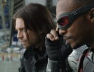 Bucky Barnes dans Falcon et le Soldat de l'Hiver (à gauche) // Source : Disney