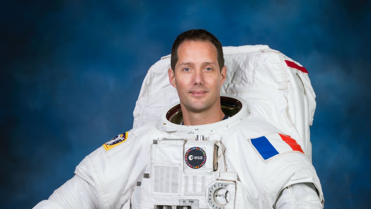 Portrait de Thomas Pesquet pour la mission Crew-2. // Source : Flickr/CC/Nasa Johnson (photo recadrée) Portrait de Thomas Pesquet pour la mission Crew-2. // Source : Flickr/CC/Nasa Johnson (photo recadrée)