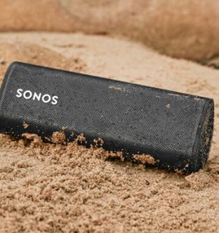 Sonos Roam // Source : Sonos Sonos Roam // Source : Sonos
