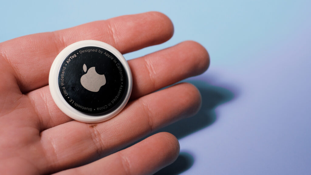 Les AirTags d'Apple // Source : Louise Audry pour Numerama Les AirTags d'Apple // Source : Louise Audry pour Numerama