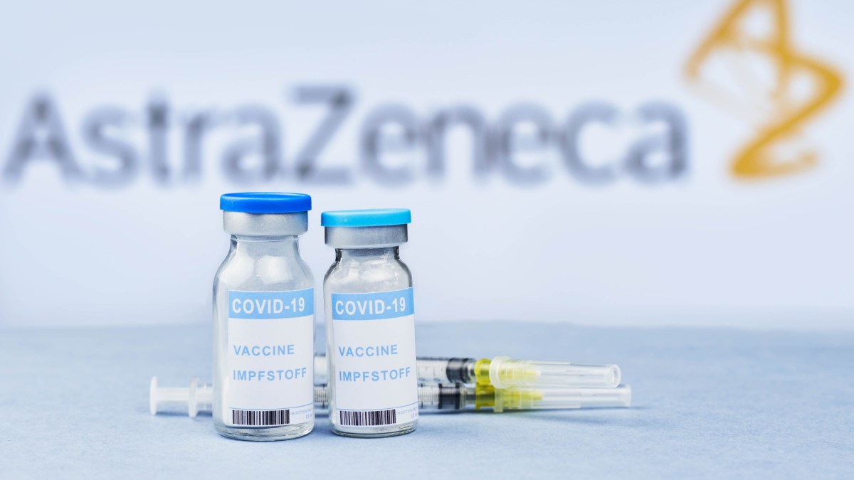 Vaccins AstraZeneca contre le coronavirus. // Source : Marco Verch sous Creative Commons 2.0 (photo recadrée) Vaccins AstraZeneca contre le coronavirus. // Source : Marco Verch sous Creative Commons 2.0 (photo recadrée)