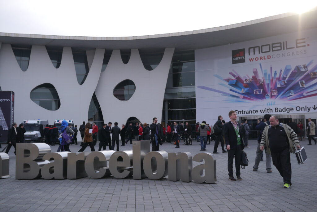L'entrée du MWC lors du salon de 2013 // Source : Kārlis Dambrāns L'entrée du MWC lors du salon de 2013 // Source : Kārlis Dambrāns