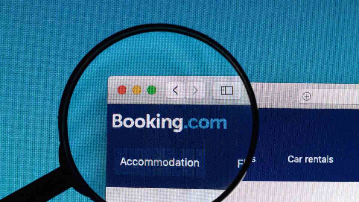 Booking devra payer pour son retard dans la notification. // Source : Flickr/Marco Verch Booking devra payer pour son retard dans la notification. // Source : Flickr/Marco Verch