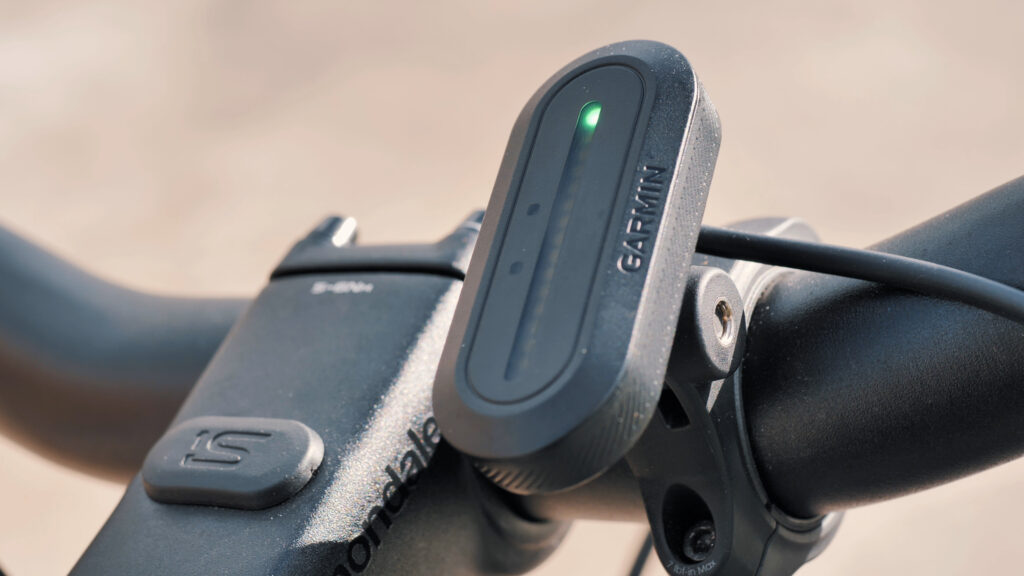 Le Cannondale Adventure Neo 1 EQ // Source : Louise Audry pour Numerama Le Cannondale Adventure Neo 1 EQ // Source : Louise Audry pour Numerama