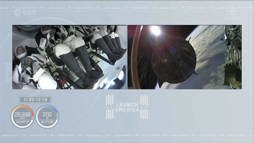 Le Crew Dragon est autonome à ce stade, le second étage ayant été détaché. // Source : Nasa