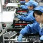 Une ligne de production dans les usines de Foxconn en Chine // Source : Flickr/CC/Robert Scoble Une ligne de production dans les usines de Foxconn en Chine // Source : Flickr/CC/Robert Scoble