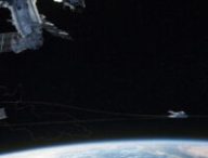Gravity. // Source : Warner Bros.