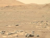 Ingenuity sur Mars, le 26 avril 2021. // Source : NASA/JPL-Caltech/ASU (photo recadrée) Ingenuity sur Mars, le 26 avril 2021. // Source : NASA/JPL-Caltech/ASU (photo recadrée)