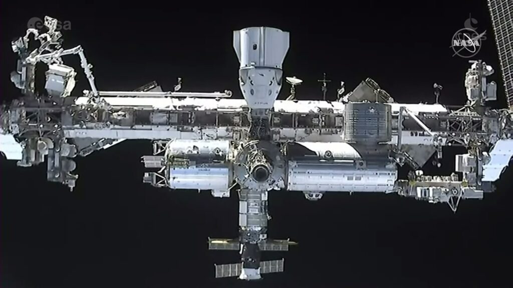 L'ISS vue de Crew Dragon // Source : Esa/Nasa L'ISS vue de Crew Dragon // Source : Esa/Nasa