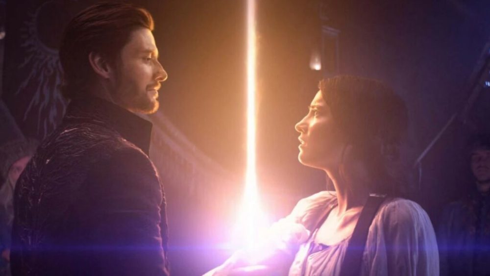 Le général Kirigan et Alina dans Shadow and Bone // Source : Netflix Le général Kirigan et Alina dans Shadow and Bone // Source : Netflix