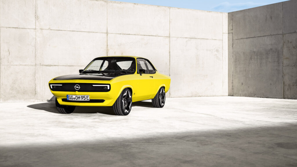 Opel Manta GSe ElektroMOD // Source : Opel