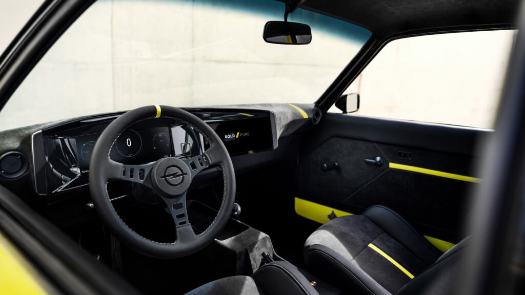 Opel Manta GSe ElektroMOD // Source : Opel