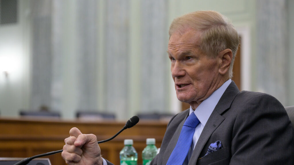 Bill Nelson, le nouveau patron de la NASA (photo recadrée) // Source : Nasa HQ Photo / Flickr Bill Nelson, le nouveau patron de la NASA (photo recadrée) // Source : Nasa HQ Photo / Flickr