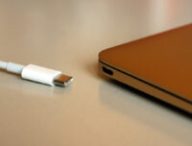 Câble USB-C. // Source : Flickr/Maurizio Pesce