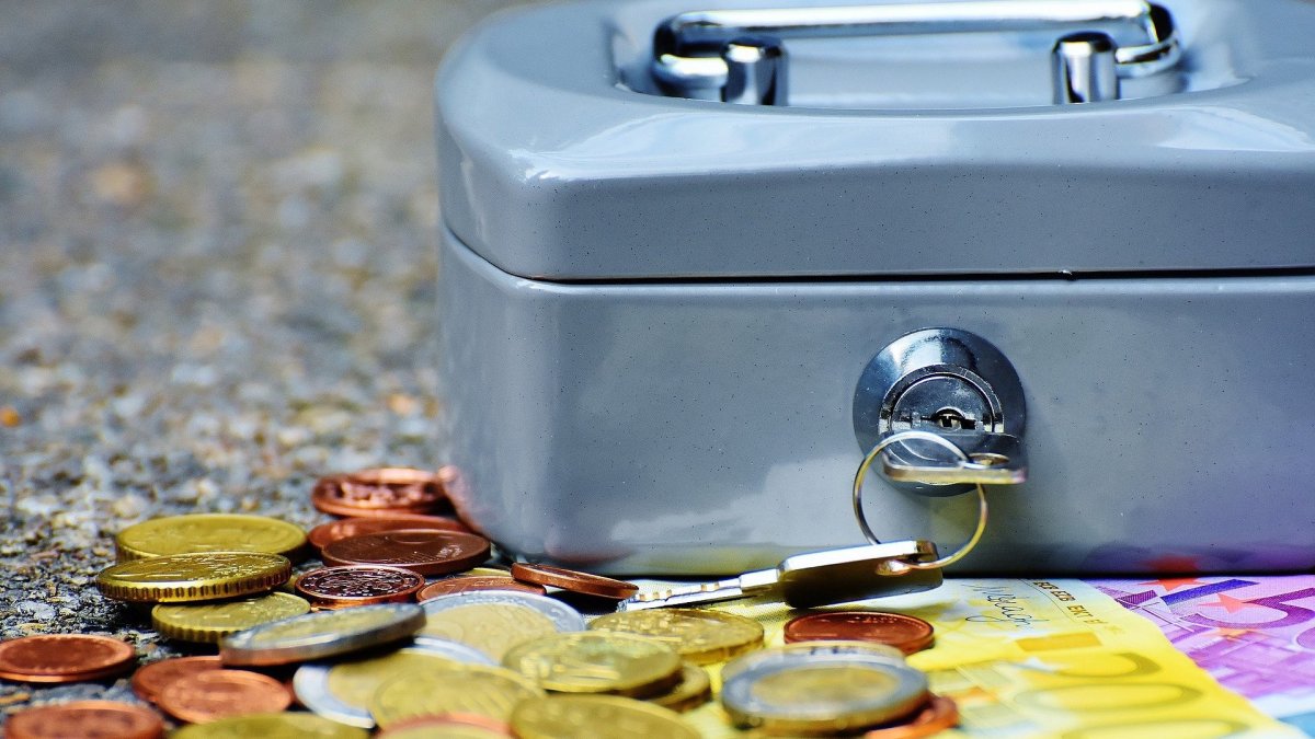 Une image illustration d'une caisse qui contient de l'argent // Source : Pixabay Une image illustration d'une caisse qui contient de l'argent // Source : Pixabay
