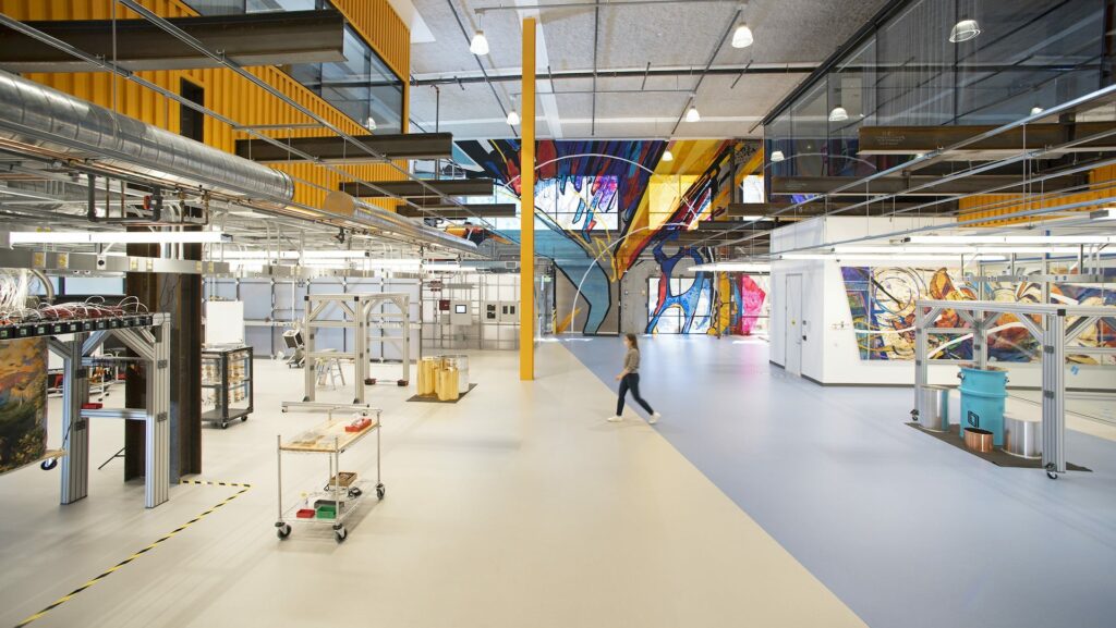 Google a inauguré un campus dédié à l'informatique quantique à Santa Barbara. // Source : Google Google a inauguré un campus dédié à l'informatique quantique à Santa Barbara. // Source : Google
